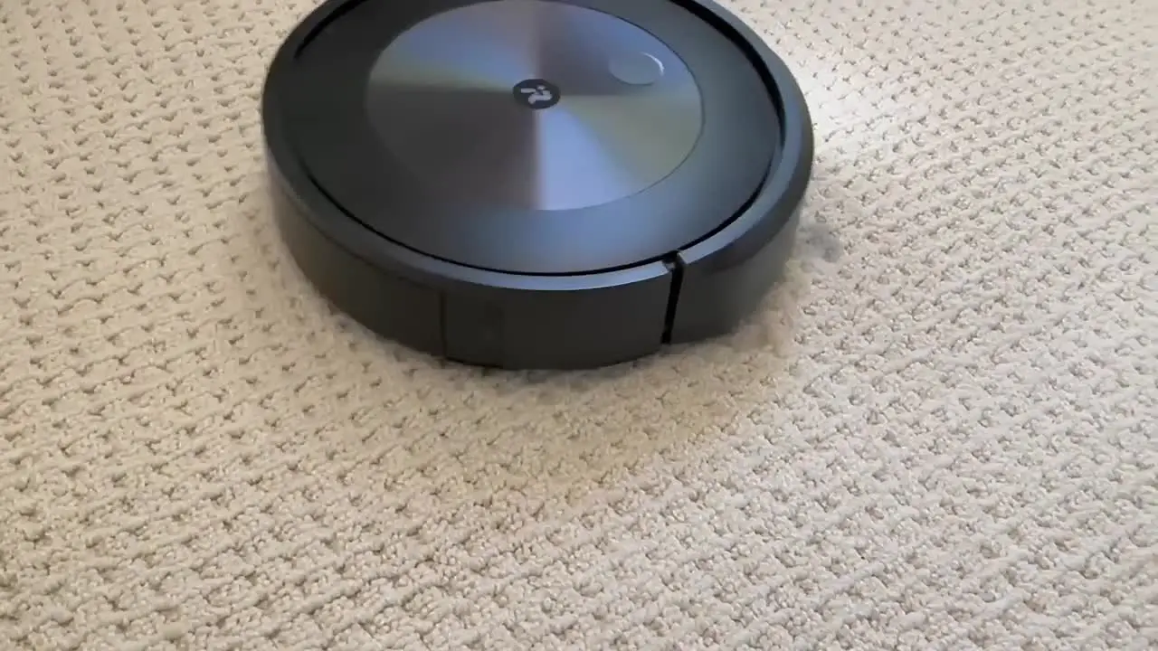 Robot Vacuum Cleaner; iRobot; Modern Technology