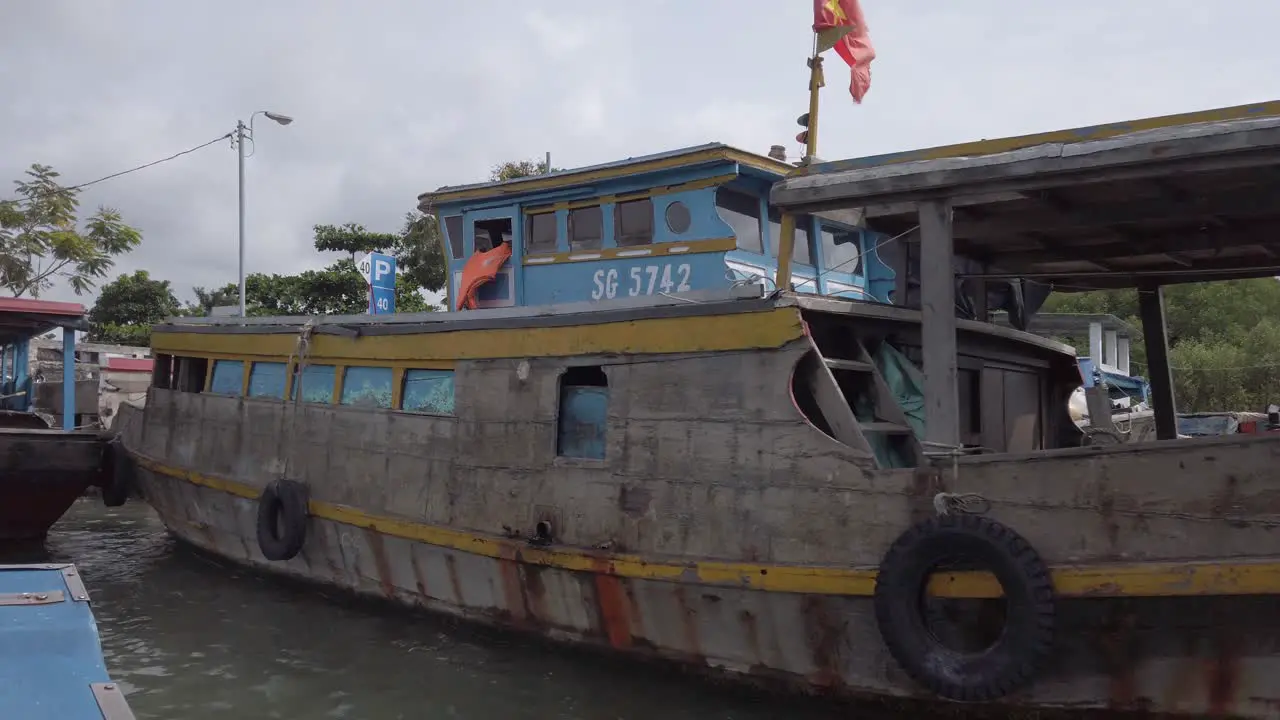 Arriving at an island port by motor boat