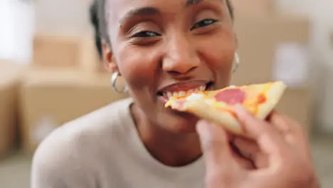 Couple eating pizza food and homeowner moving to