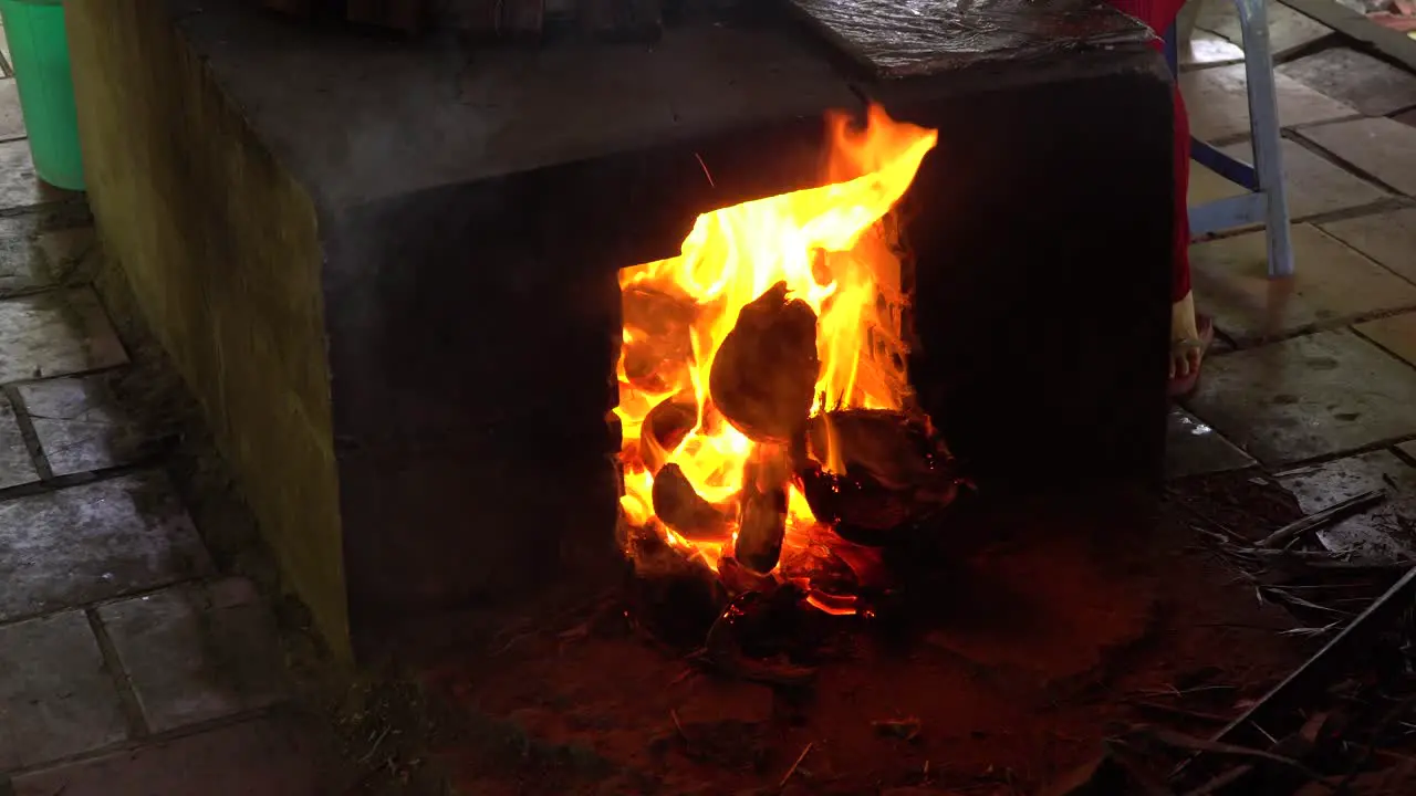 Coconut shells are burned in oven In Vietnam