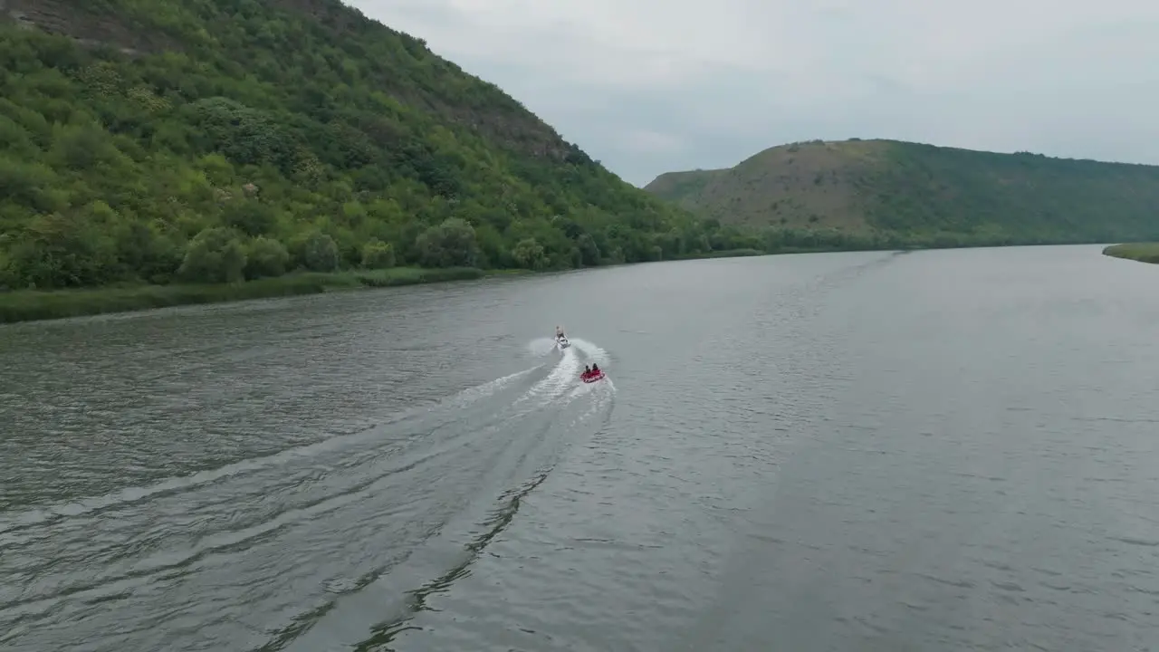 a river that is located at the bottom of the canyon where water entertainment is conducted