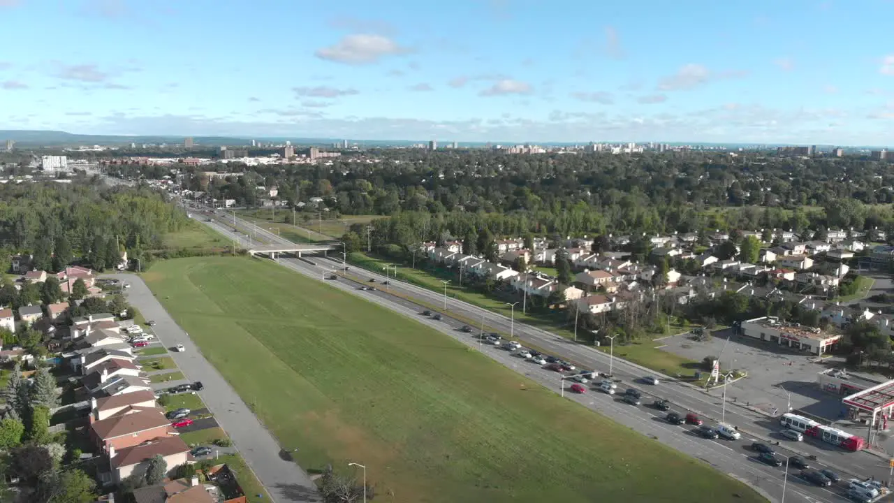 Busy road in Ottawa during a power outage as a result of a tornado