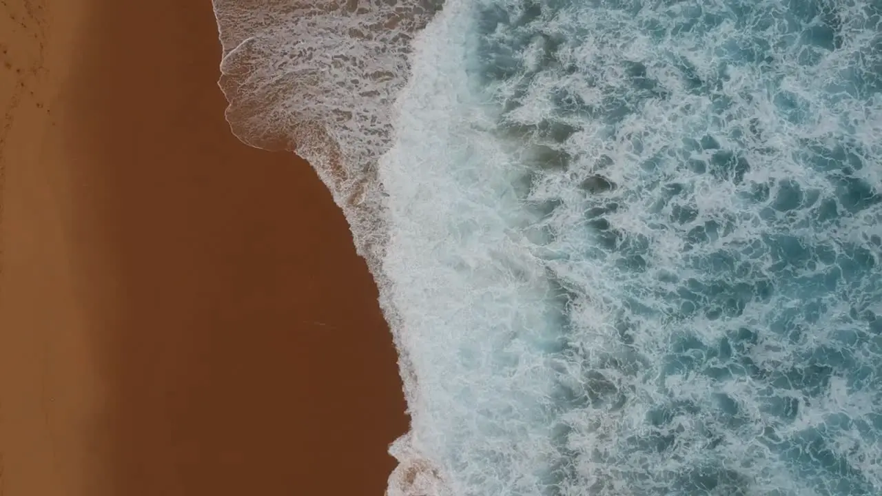 Ocean Waved And Beaches 4K