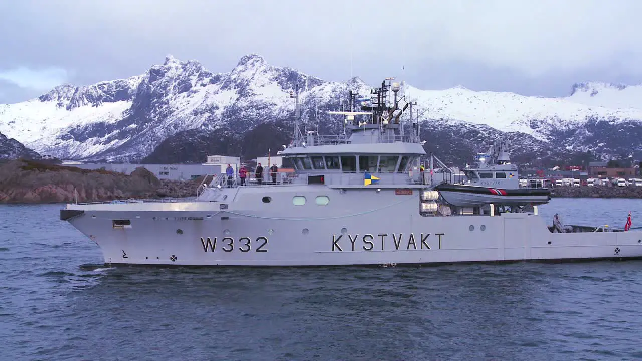 A Norwegian Navy boat heads out to sea 1