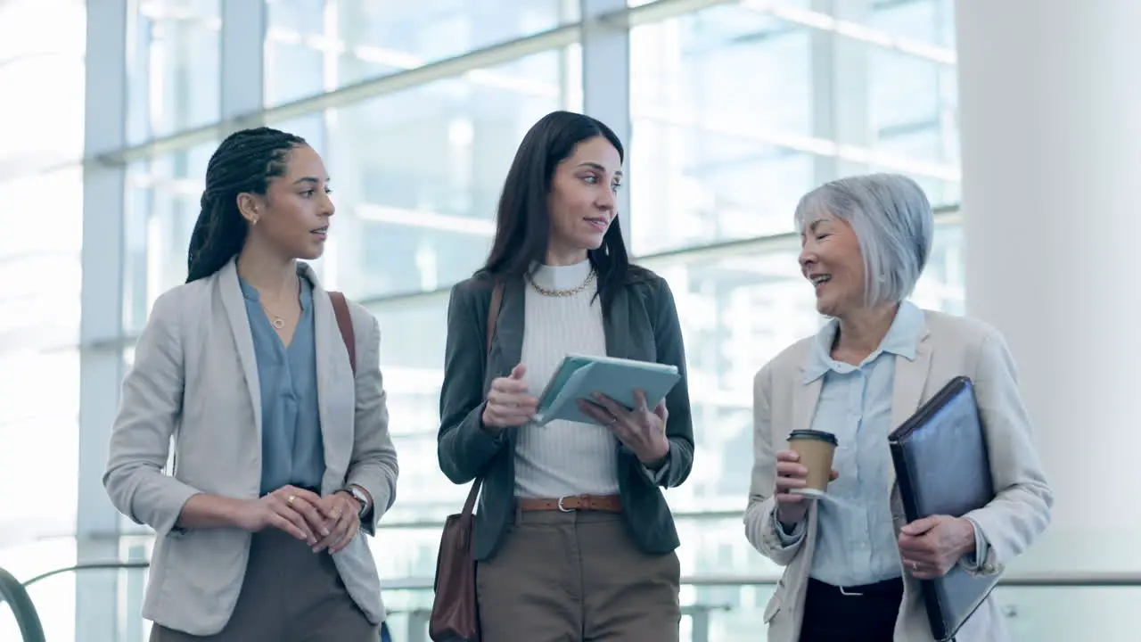 Meeting office building and women walking