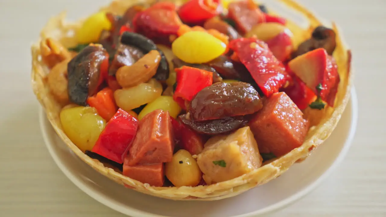 stir-fried mixed Chinese fruits and nuts