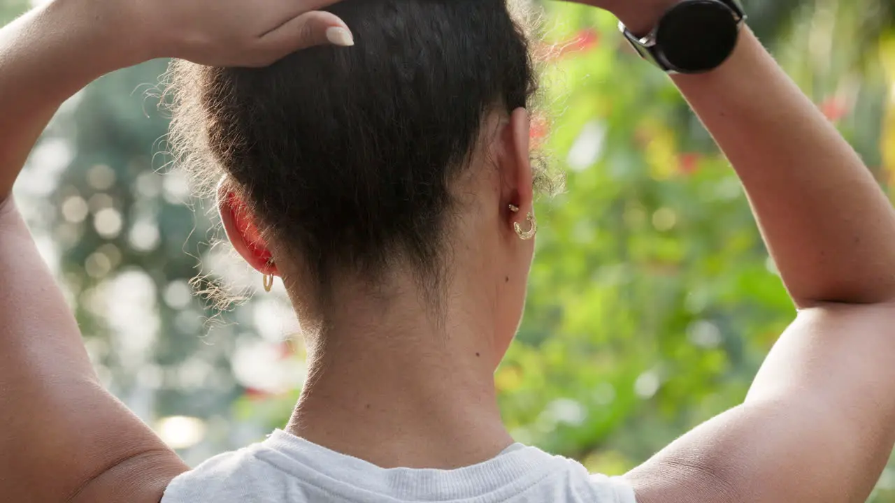 Fitness Lazo Para El Cabello Y Corredor De La Naturaleza En El Parque