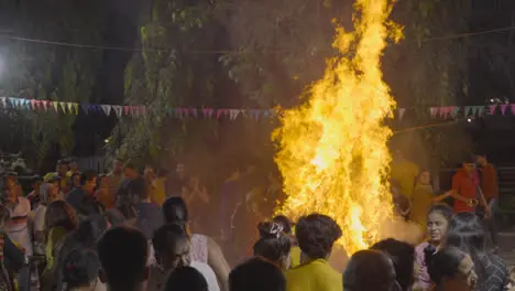 People Celebrating Hindu Festival Of Holi With Bonfire In Mumbai India 13