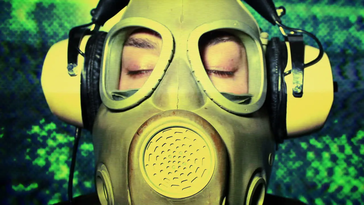 Gas Mask 13