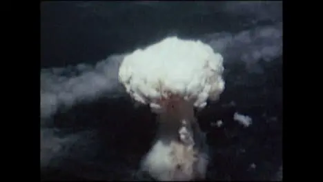 1945 Nagasaki Atomic Bomb Explosion 04