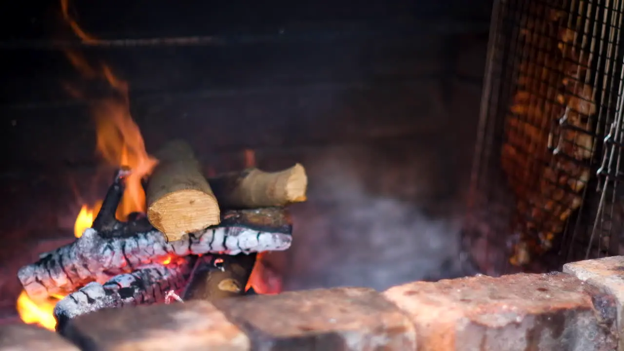 Ribs on grid on side of fire