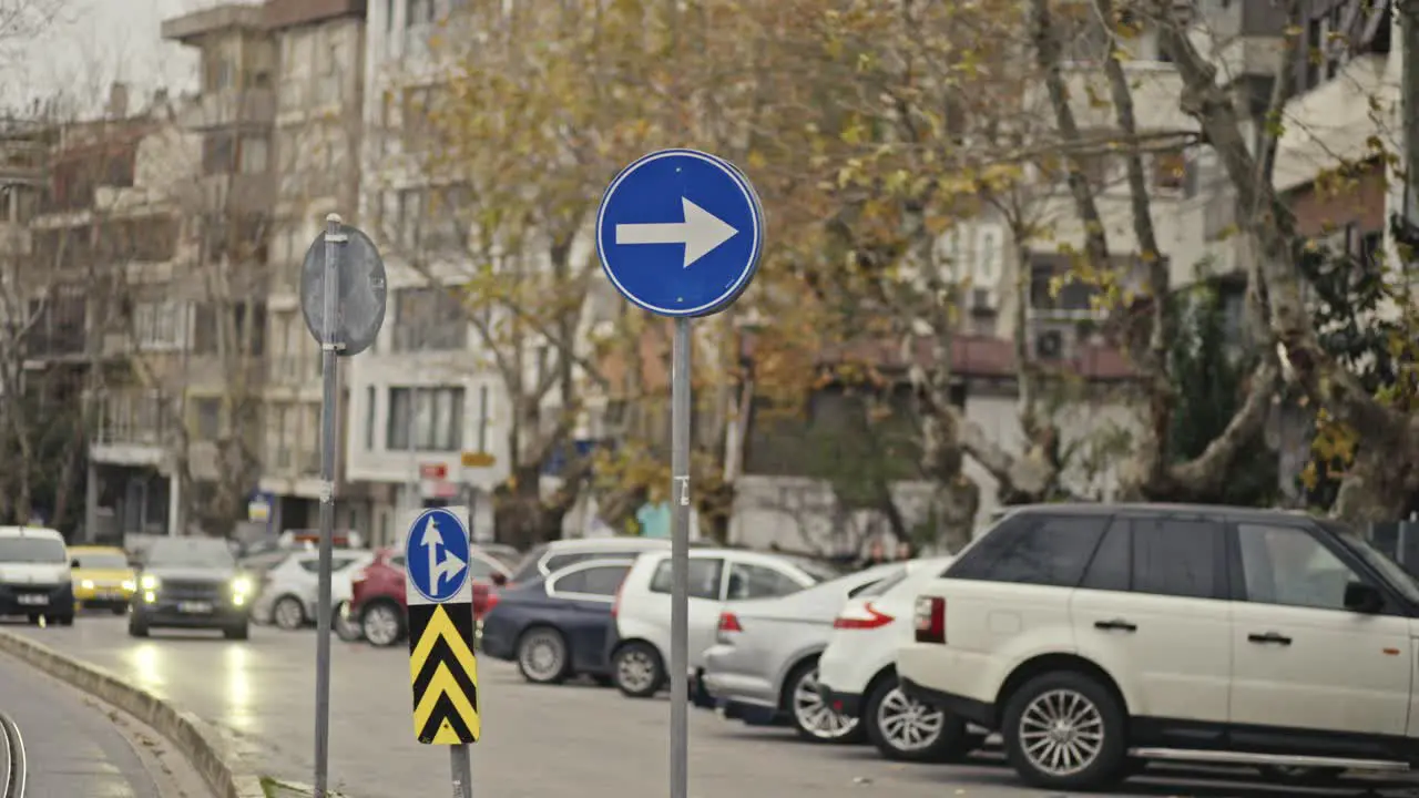 Highway Traffic Parking Sidewalk Sign Trees