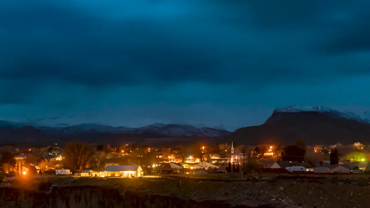 La Verkin Utah twilight to nightfall cloudscape time lapse