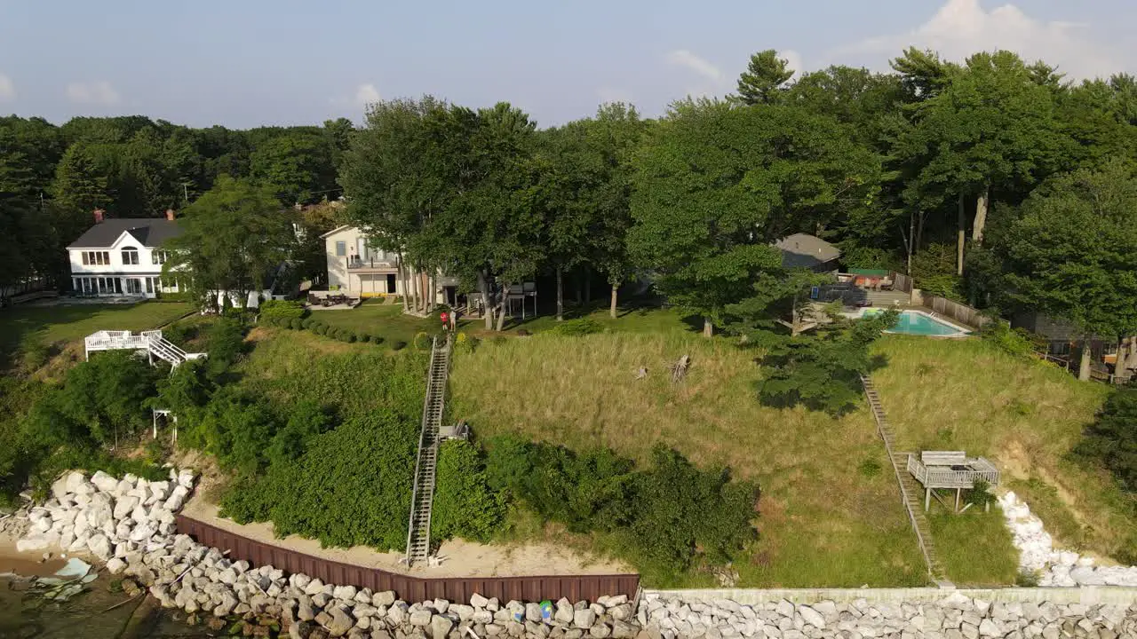 Lakeshore homes in Michigan on the Coast of the Great Lakes