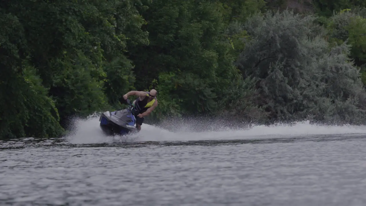 Jet ski 360 spin splash slow motion