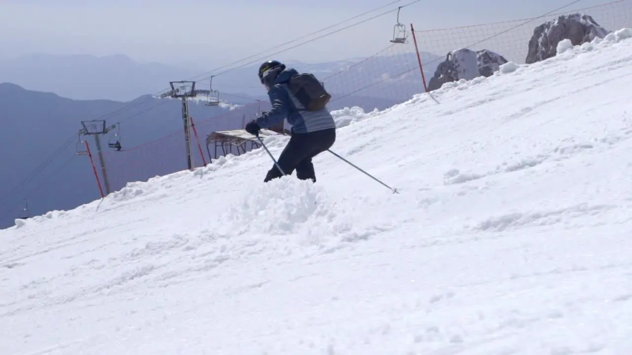 Skiing in Slow Motion 05