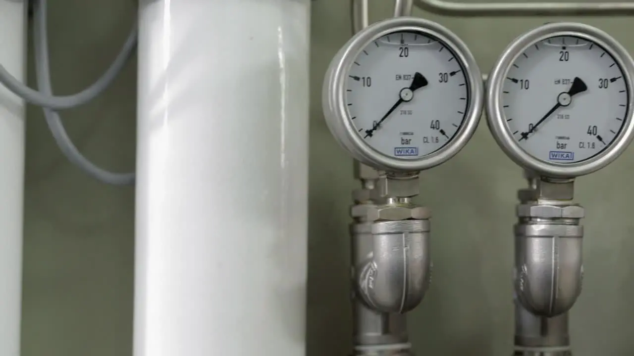 Tracking Past Pressure Gauges