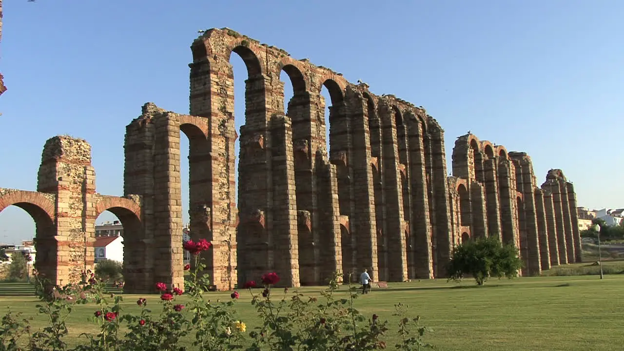 Merida Aqueduct of the Miracles side view