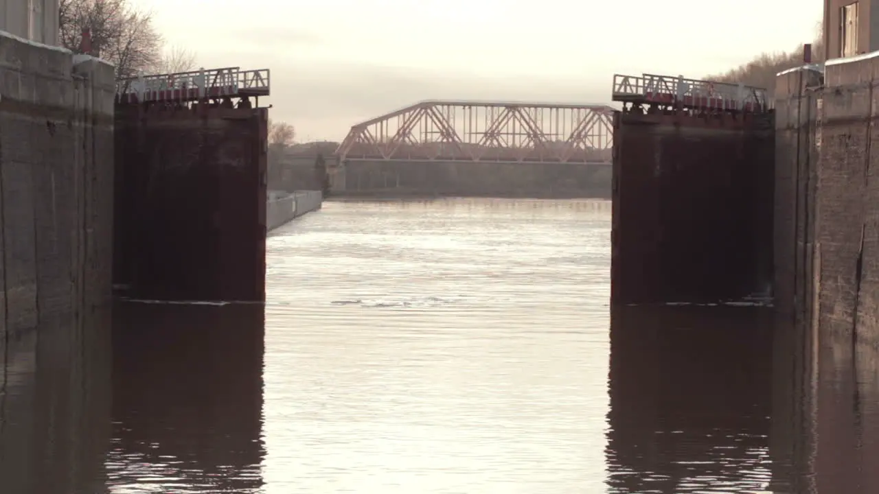 Opening gate in the lock