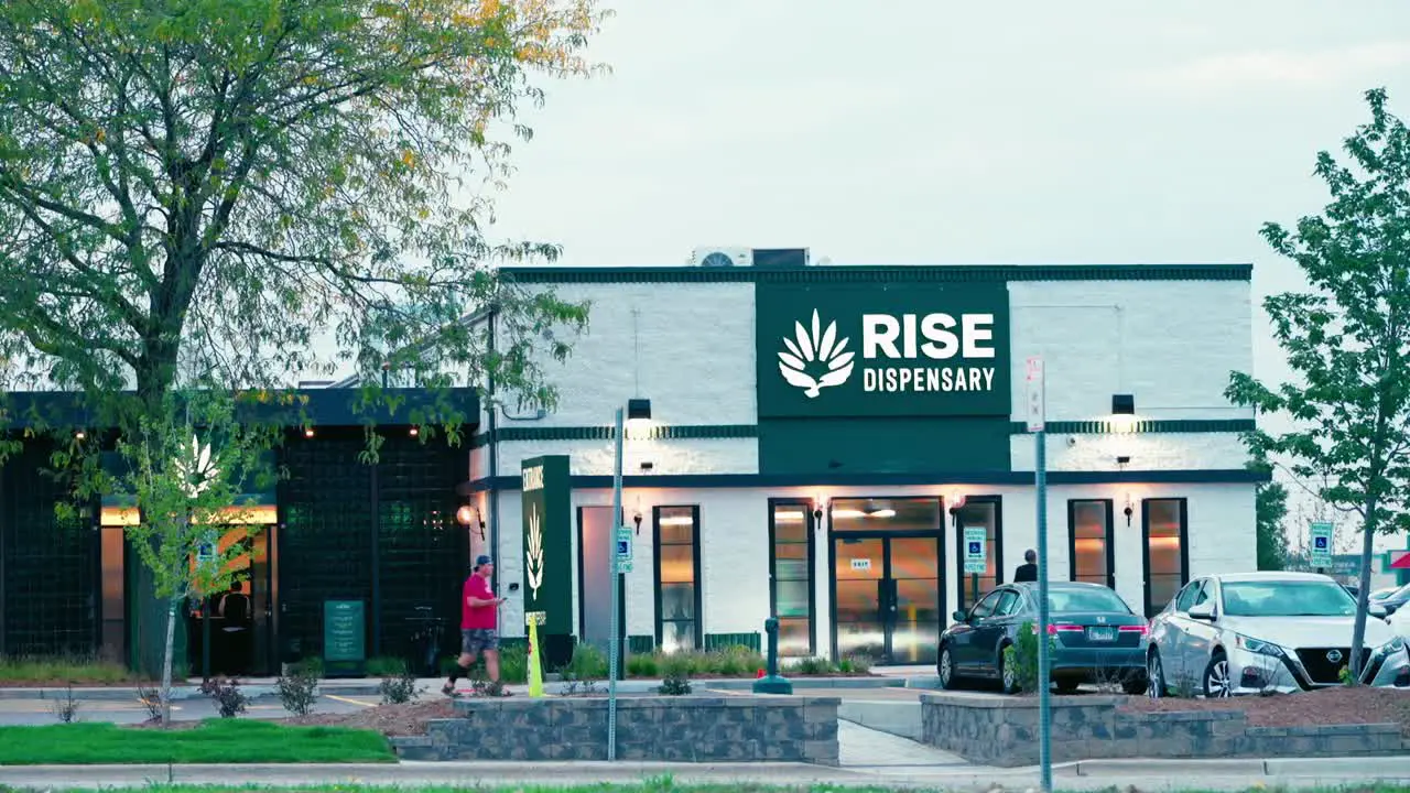 Timelapse of Legal Dispensary in Mundelein Illinois USA