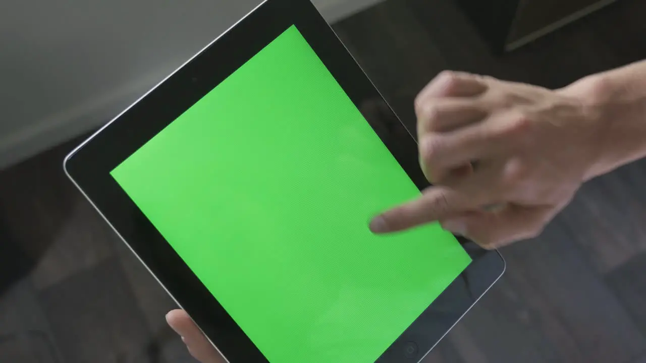 Tablet Scrolling for Chroma Key 4K