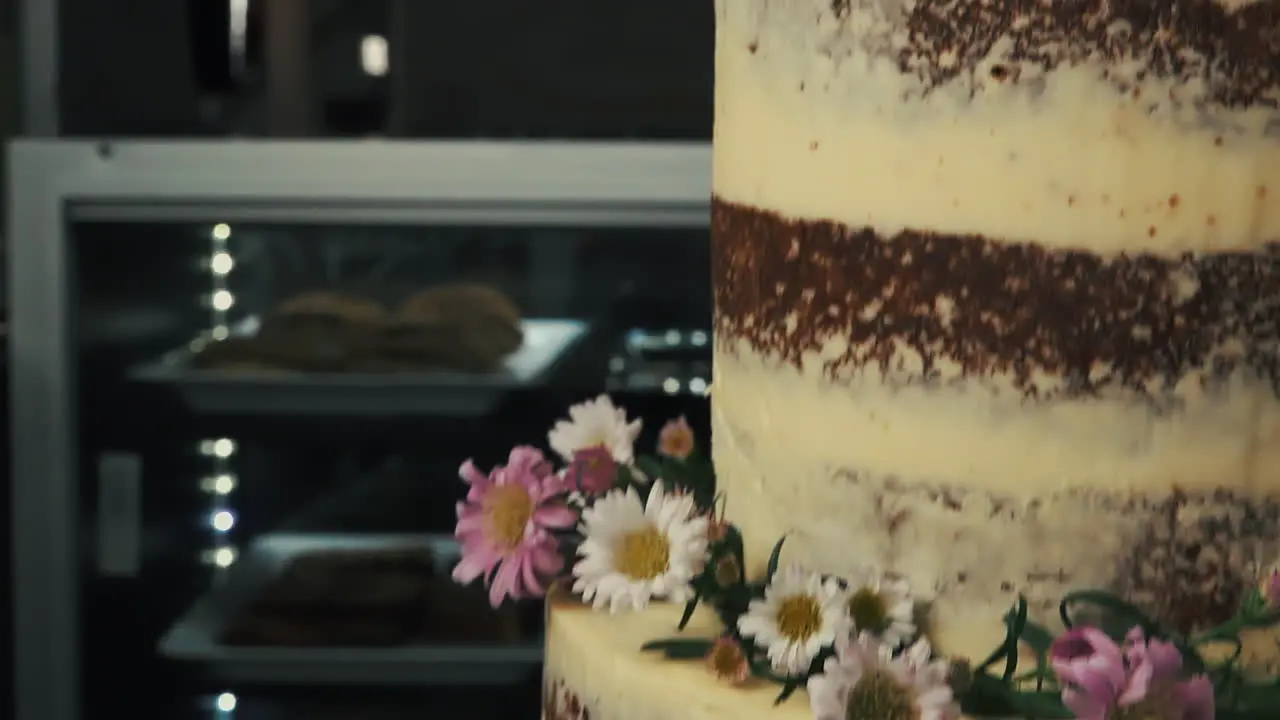 wedding cake slow motion closeup