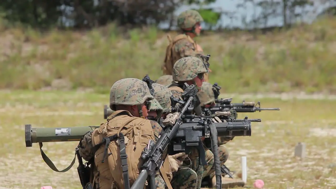 Marines And Army Soldiers Learn To Fire Shoulder Fired Weapons 3