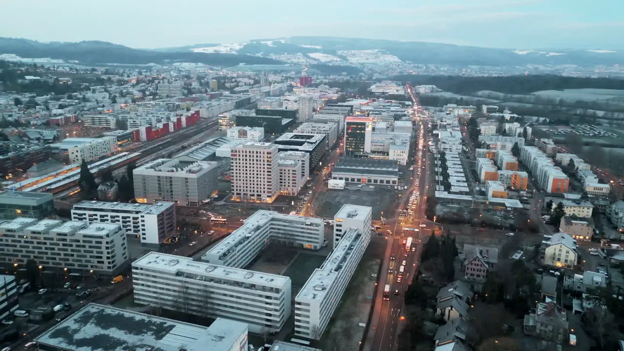 straight forward flight over an urban area with allot of street lights and busy traffic