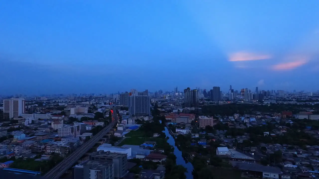 Fast day to night timelapse of the city of Bangkok in 4k