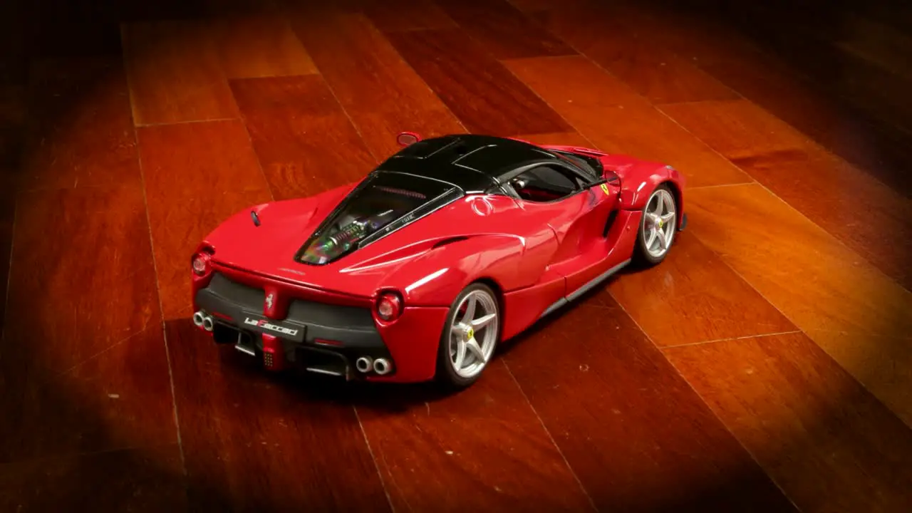 Ferrari LaFerrari Time lapse 360 turn 60 images per second