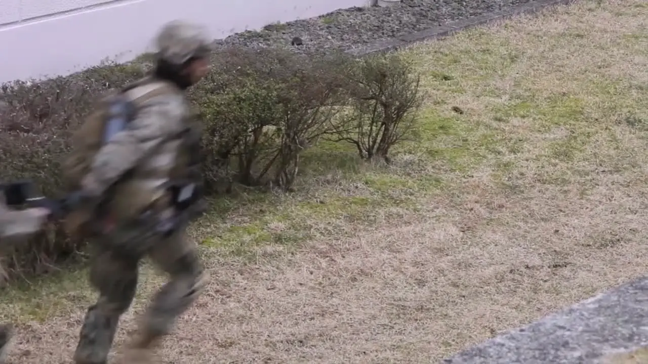 Marines Conduct A Simulated Raid Of A Building