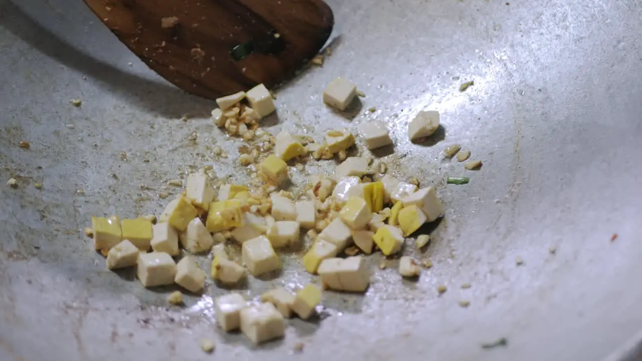 frued fresh shrimp with chopped garlic in pan preparing for cooking pad-thai street food