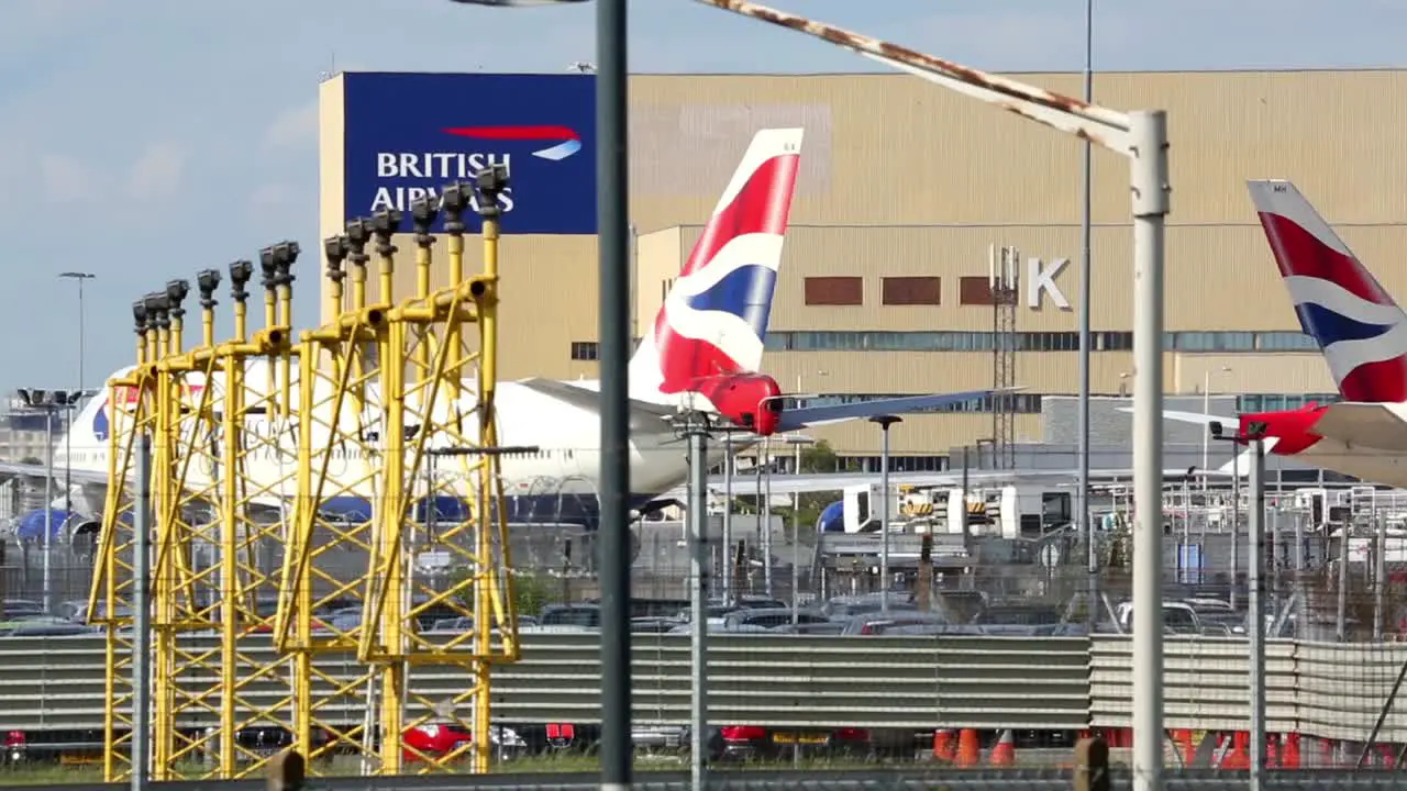 British Airways Jet Taxiing 