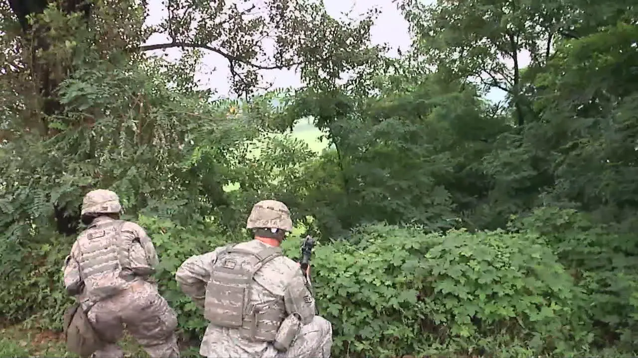 Us Troops Practice For A Mass Shooting Incident At A School Or College Campus 9