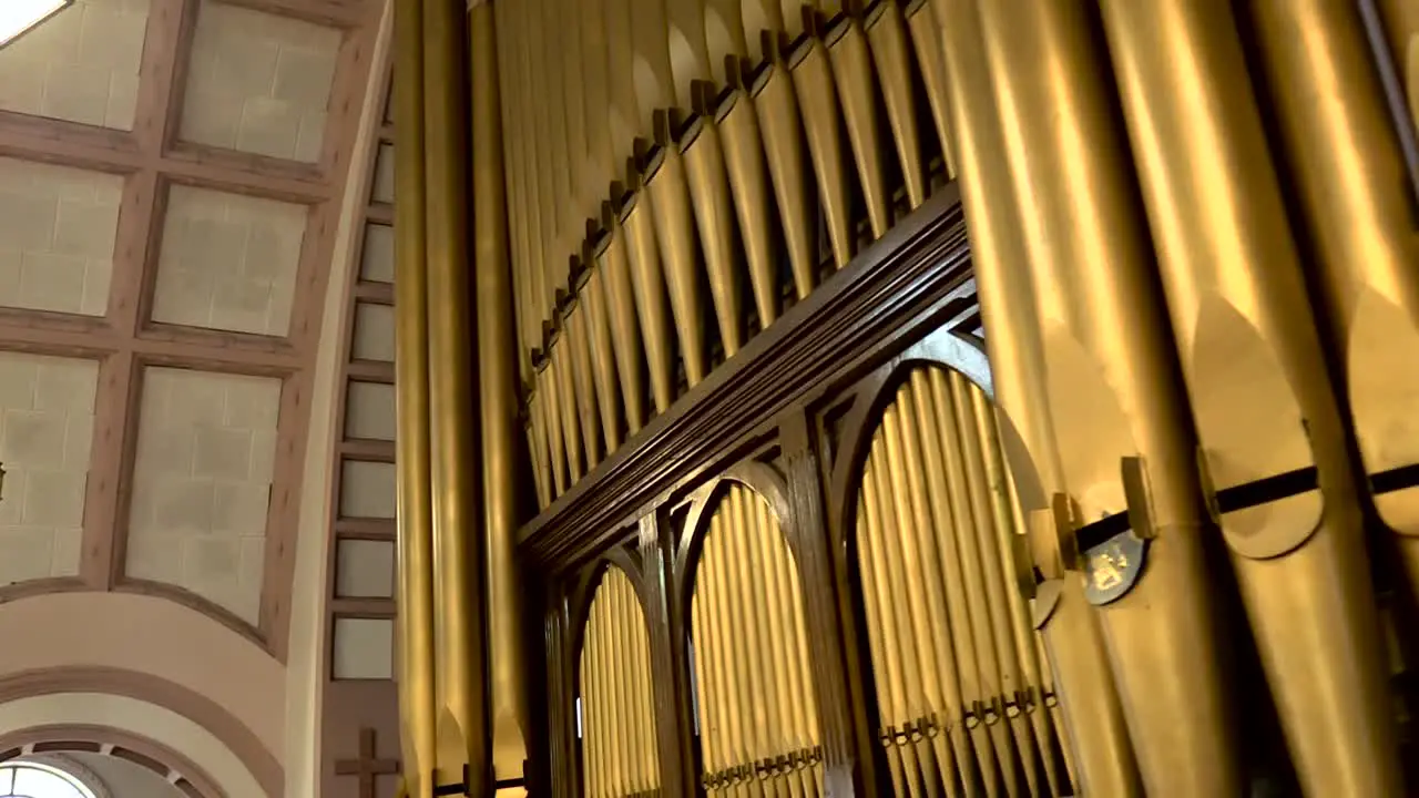 Church Pipe Organ Slow Tilt bottom to top