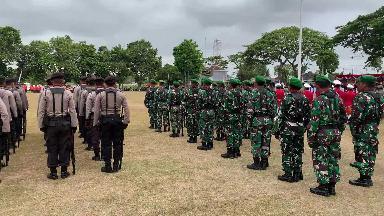 Indonesia Aug 17 2023  the soldiers police and other officers were following the flag ceremony