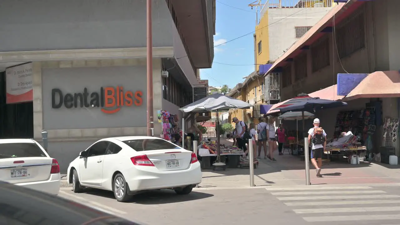 Dentist office in Nogales Mexico catering to Americans who want inexpensive dental care