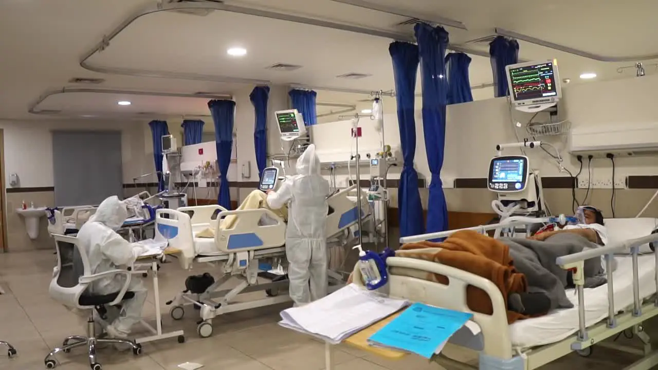 Inside Covid ICU In Karachi Hospital