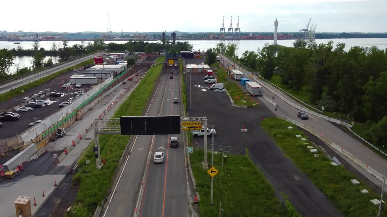 Highway 25 tunnel louis hippolyte lafontaine saint lawrence river connecting suburb longeueuil and montreal