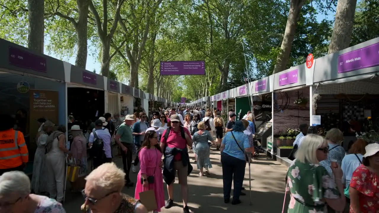 Lower shopping promenade at the chelsea flower show