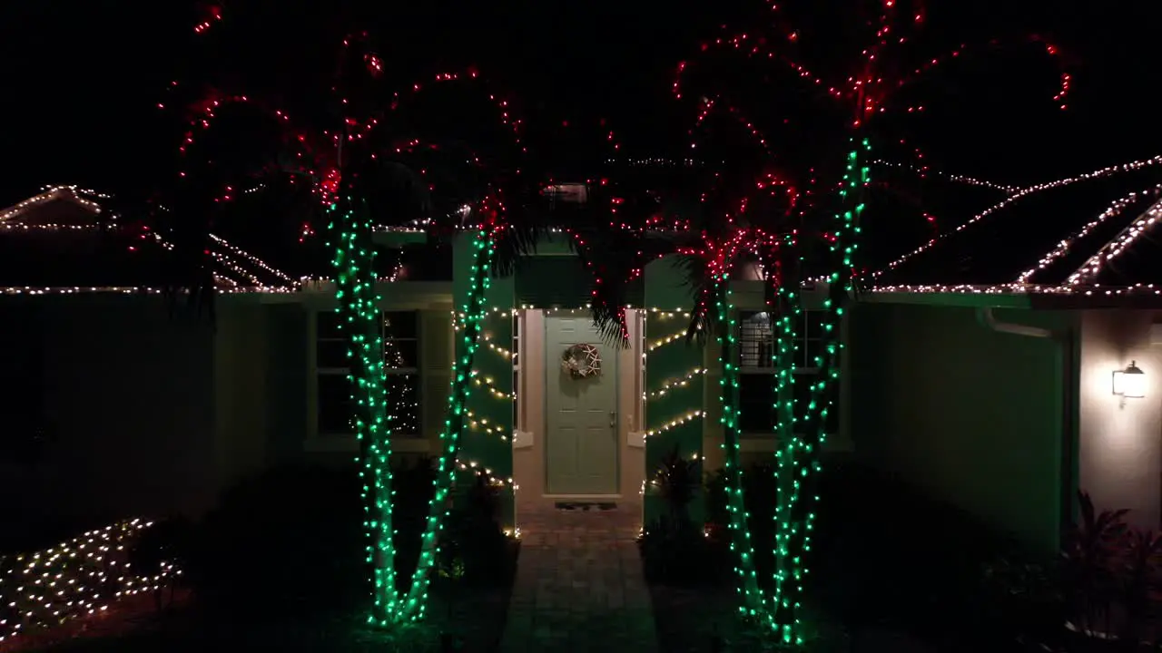 A house in South Florida with cool Christmas lights