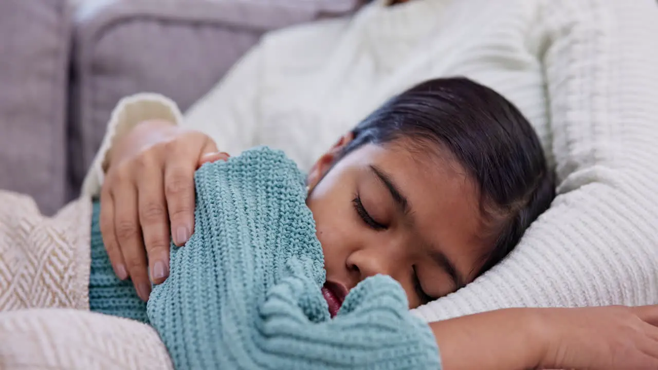 Mom girl and sleep on couch