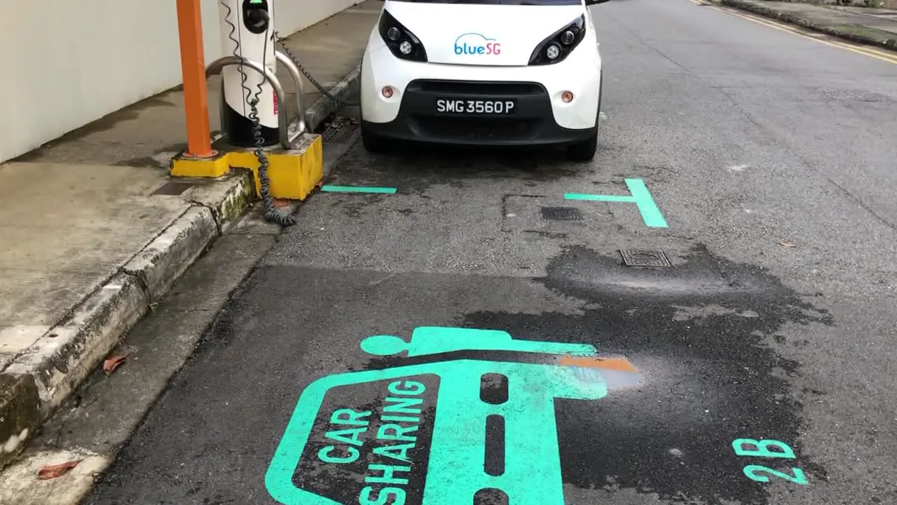 Electrical car sharing in Singapore