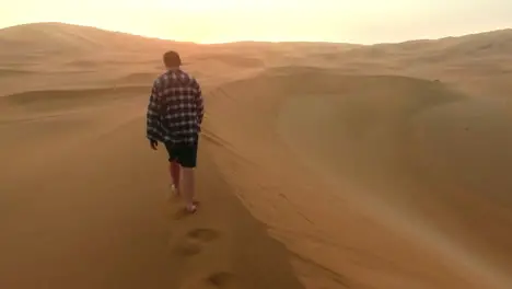 Making his way through the desert