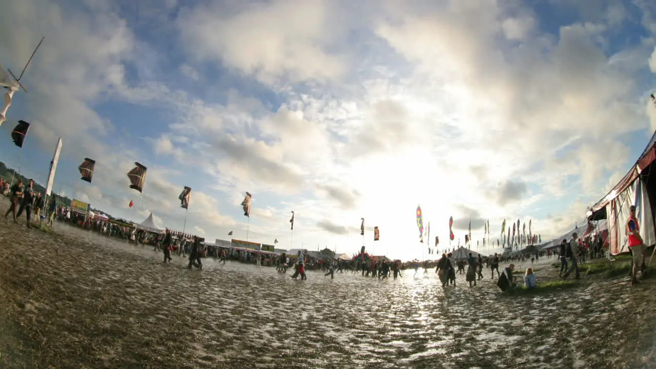 Glastonbury Festival Mud 00