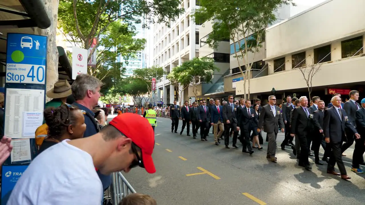 Anzac day anzac parade brisbane 2018