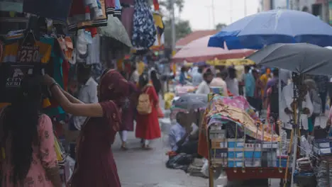 Busy Street Market In Bangalore India With Shoppers 2