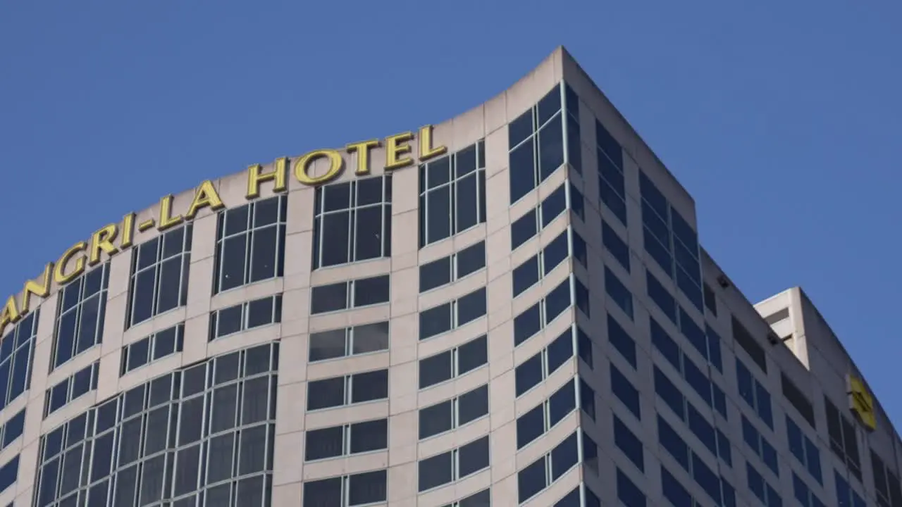 Hotel Shangri-la and Buildings Blur in Sydney CBD on a sunny autumn afternoon