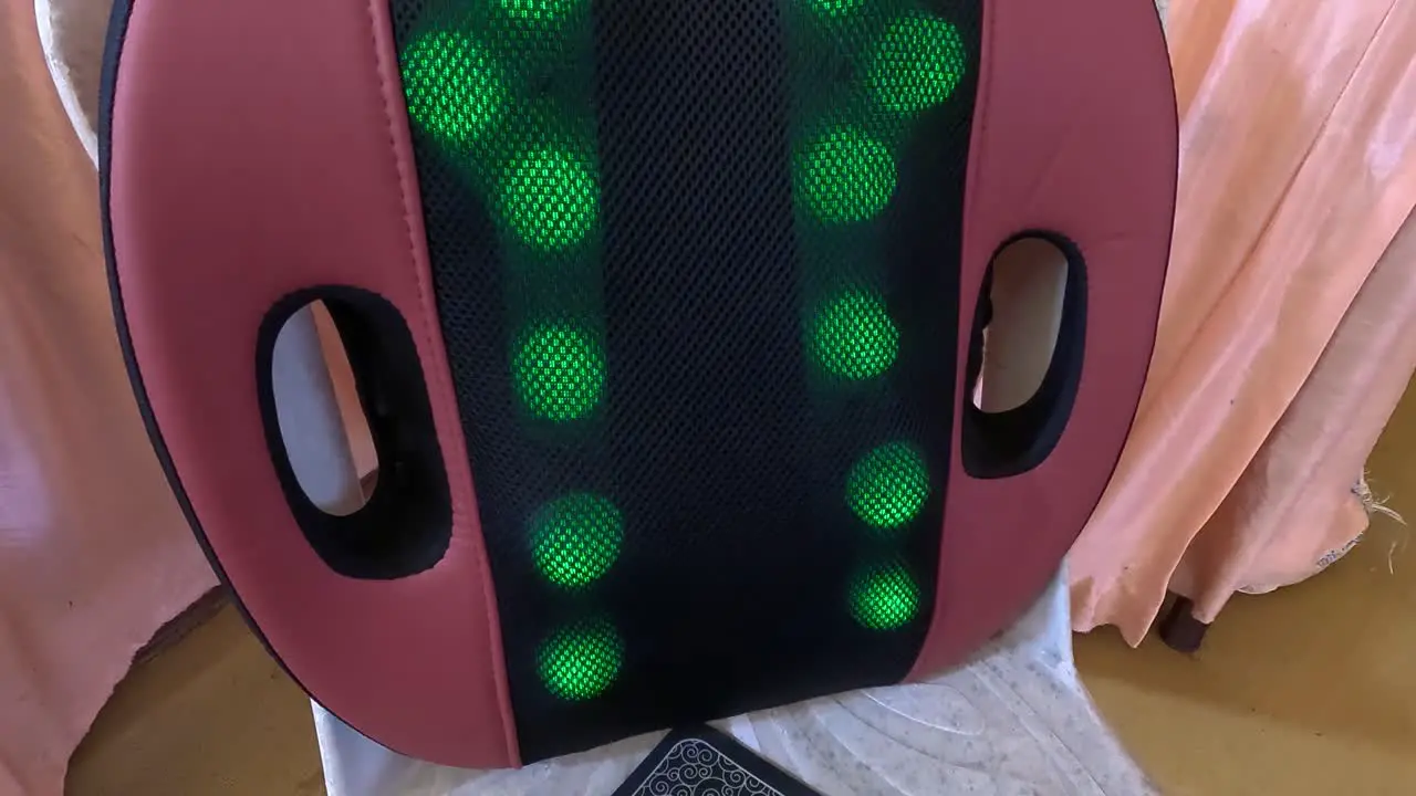 An acupressure chair that relaxes the back