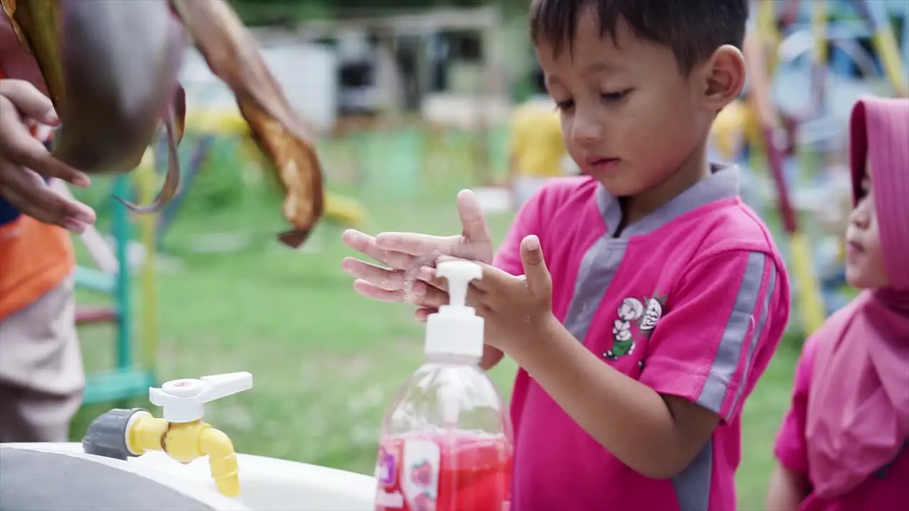 Teachers teach students or children to wash their hands for cleanliness from an early age